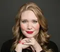 Portrait de Sarah J. Maas